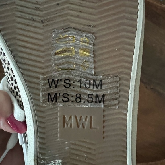 Madewell sidewalk low top lace up spotted calf hair sneakers. Women 10M- Men 8.5 - Picture 6 of 7